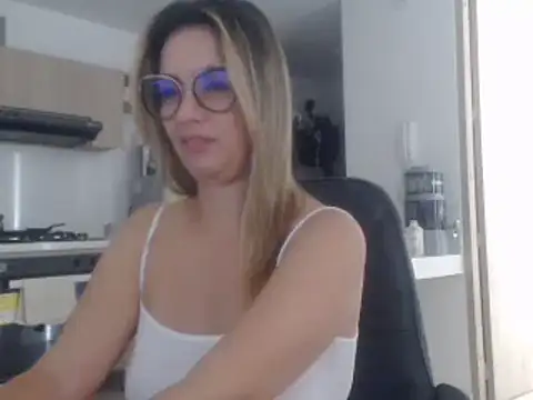 LovePaula online show from 15, 3, 2025