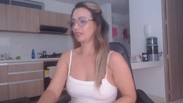 LovePaula online show from 16, 2, 2026