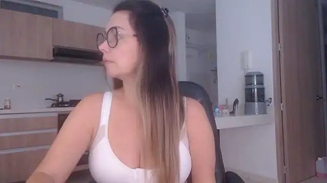 LovePaula online show from 20, 6, 2026
