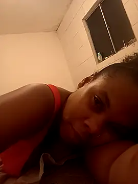 PrettahSantos online show from 17, 12, 2025