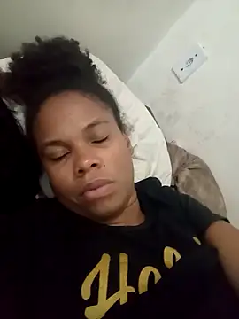 PrettahSantos online show from 7, 10, 2025