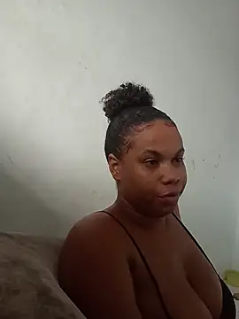 Snapshot of PrettahSantos chatting on 11, 7, 2026 PrettahSantos online show from 11, 7, 2026