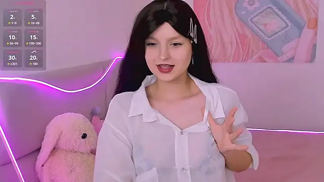 AishaAysitt online show from 2, 12, 2025