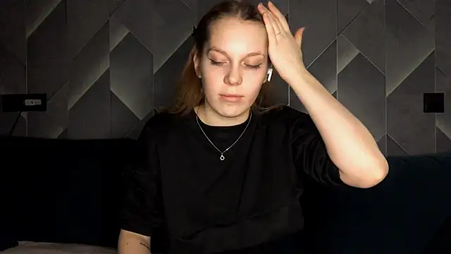 FoxLina online show from 20, 10, 2025