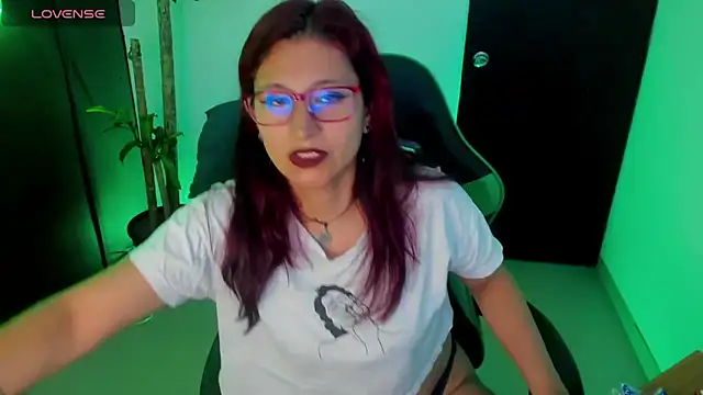 VictoriaSpenser online show from 3, 11, 2025