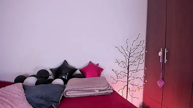 ScarlettRosetti online show from 7, 2, 2026