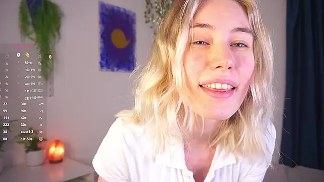 HoneyRay online show from 24, 10, 2025