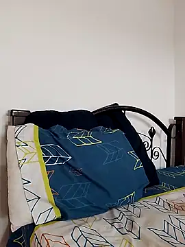 LATINO27CM online show from 7, 10, 2025