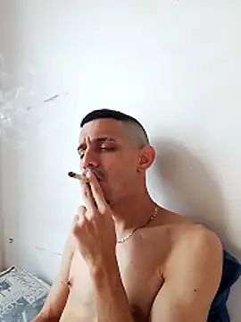 LATINO27CM online show from 15, 10, 2025