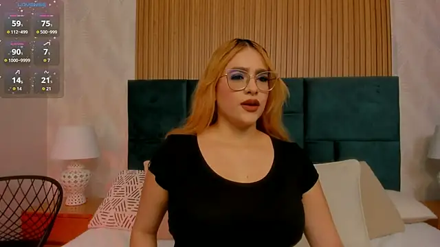 Amber kiss  online show from 23, 3, 2026