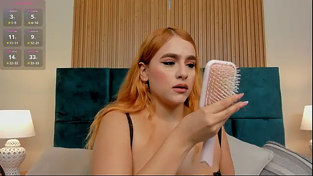 Snapshot of Amber_kiss_ chatting on 4, 6, 2026 Amber kiss online show from 4, 6, 2026