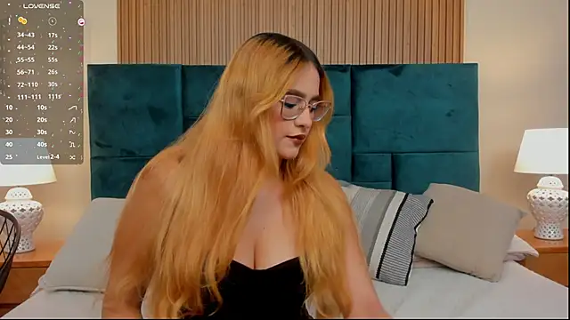 Amber kiss  online show from 20, 5, 2026