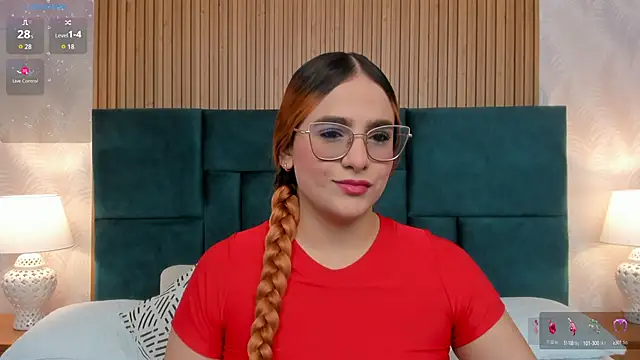 Amber kiss  online show from 8, 10, 2025