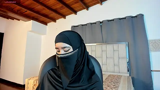 kalila latif online show from 13, 11, 2025