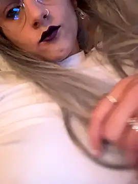 HotLenaX online show from 6, 11, 2025