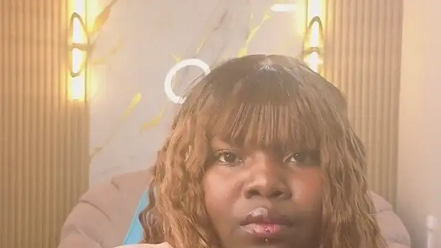 Soffia b online show from 26, 11, 2025