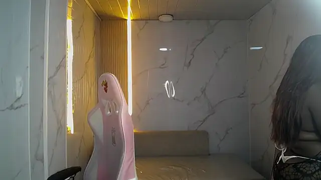 Soffia b online show from 5, 11, 2025