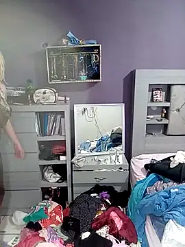 transreyna online show from 27, 2, 2025