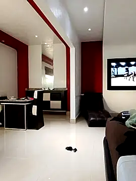 transreyna online show from 1, 3, 2025