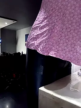 transreyna online show from 25, 12, 2024