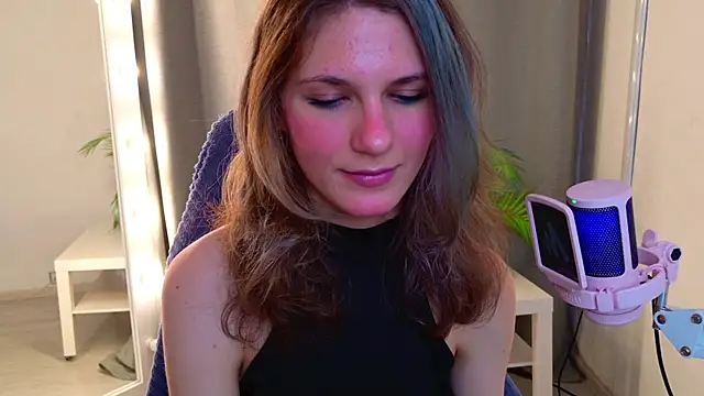 Snapshot of CipherellaFure chatting on 14, 10, 2025 CipherellaFure online show from 14, 10, 2025