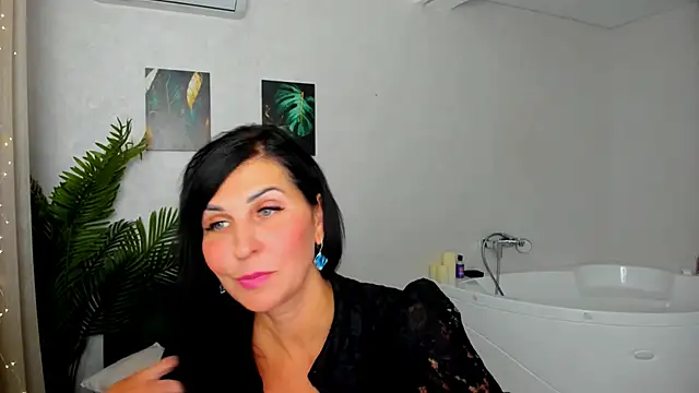 Moon Veloure1 online show from 6, 10, 2025