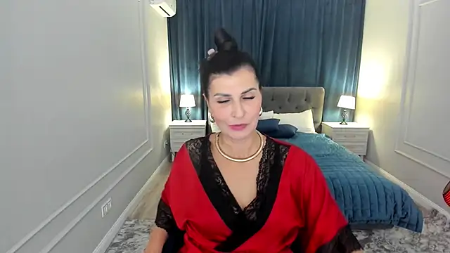 Moon Veloure1 online show from 4, 10, 2025