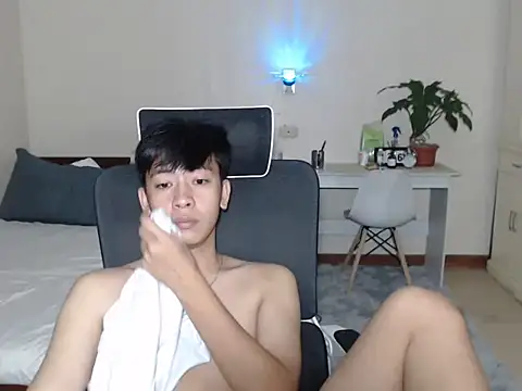 niel cumshow online show from 28, 10, 2025