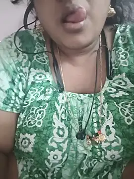 Snapshot of Deborbhavi222 chatting on 3, 6, 2026 Deborbhavi222 online show from 3, 6, 2026