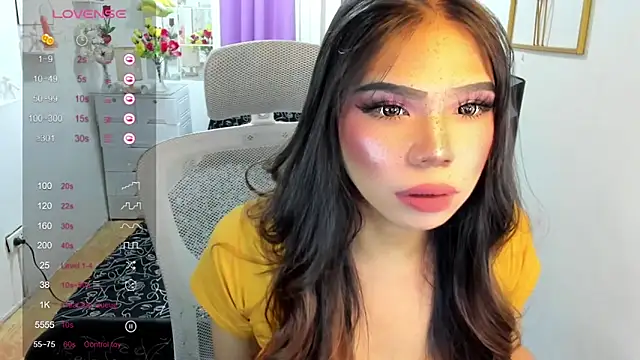 Lovely naughtyLeii online show from 15, 10, 2025