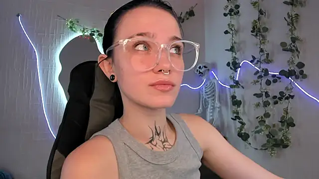 Elastikisss online show from 13, 7, 2026