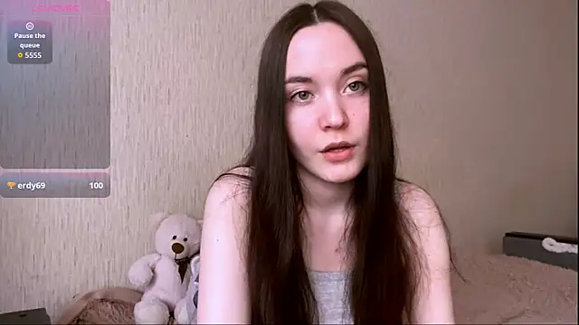 Snapshot of VividSienna chatting on 12, 5, 2026 VividSienna online show from 12, 5, 2026
