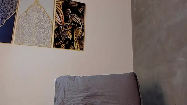 dylan cross  online show from 4, 12, 2025