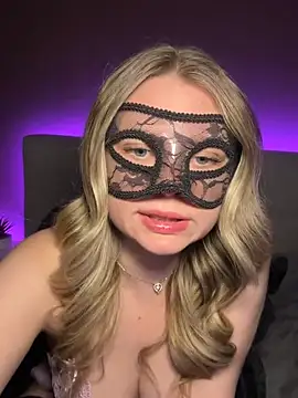 Snapshot of Cherrycolada chatting on 5, 2, 2026 Cherrycolada online show from 5, 2, 2026