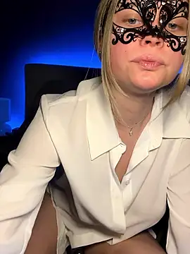 Snapshot of Cherrycolada chatting on 9, 1, 2026 Cherrycolada online show from 9, 1, 2026