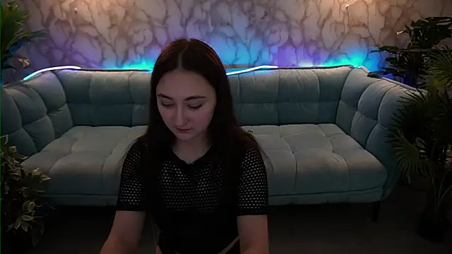 SashaDuvalle online show from 18, 11, 2025