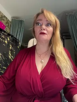 Snapshot of Sweet-blonde chatting on 11, 6, 2026 Sweet-blonde online show from 11, 6, 2026