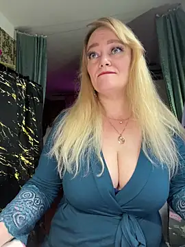 Sweet-blonde online show from 7, 4, 2026