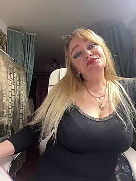 Sweet-blonde online show from 7, 3, 2026