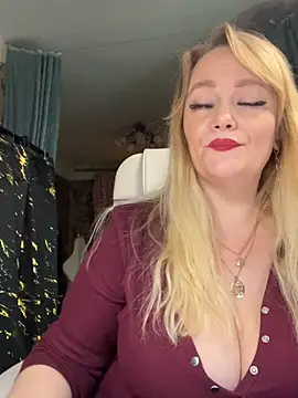 Sweet-blonde online show from 30, 4, 2026