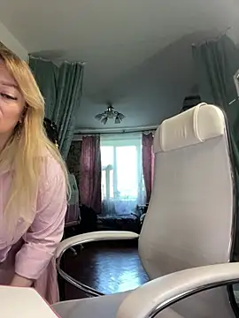 Sweet-blonde online show from 20, 5, 2026