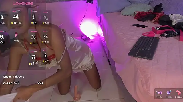 Lauren smiles online show from 3, 6, 2026
