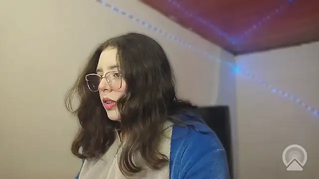 Pao Ly online show from 16, 6, 2026