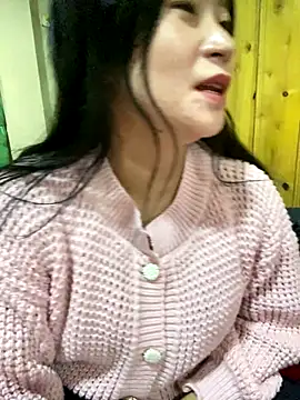 violet-00 online show from 9, 10, 2025