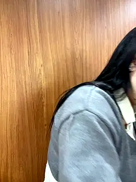 violet-00 online show from 12, 10, 2025