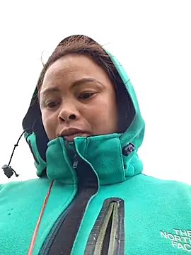 xuxulovezz online show from 13, 3, 2026