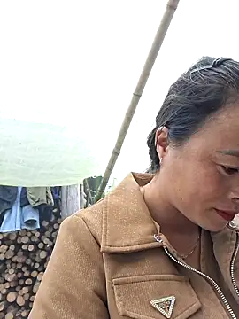 xuxulovezz online show from 18, 2, 2026