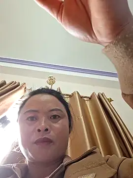 xuxulovezz online show from 7, 2, 2026