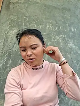 xuxulovezz online show from 24, 2, 2026