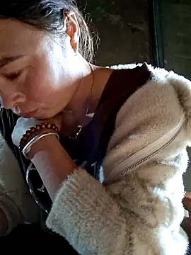 xuxulovezz online show from 18, 3, 2026